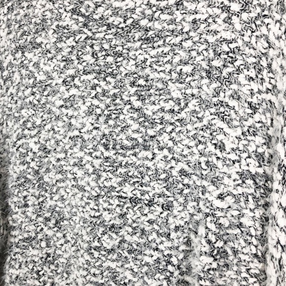 Nordstrom Women’s Lush Fuzzy Chunky Pullover Crewneck Grey Long Sleeve Sweater - Picture 11 of 16